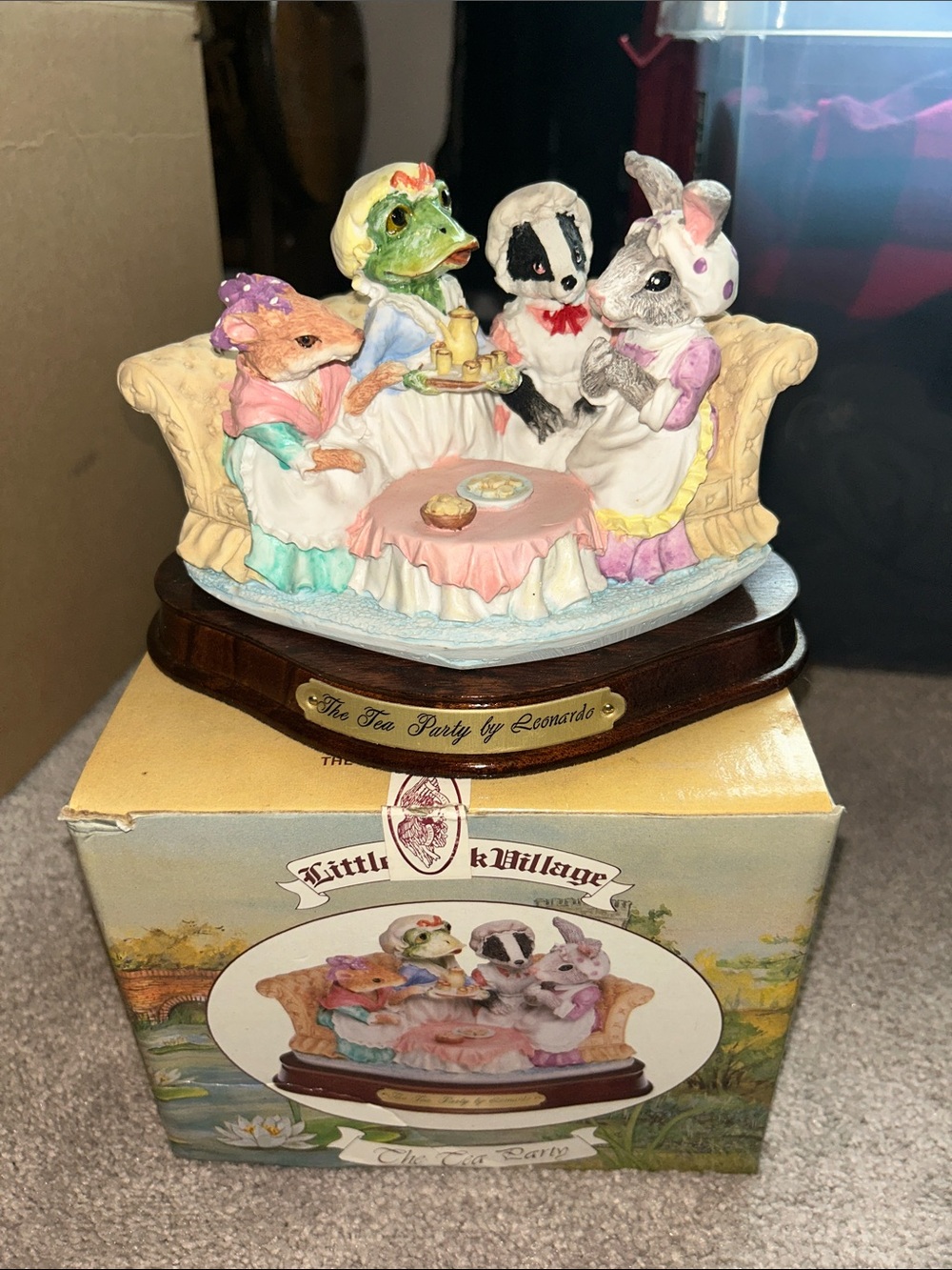 'The Tea Party' Little Nook Village from 1980s